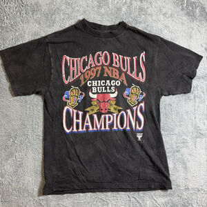 Vintage Chicago Bulls Shirt Mens Large 1997 NBA Basketball Champions Logo 7 90s